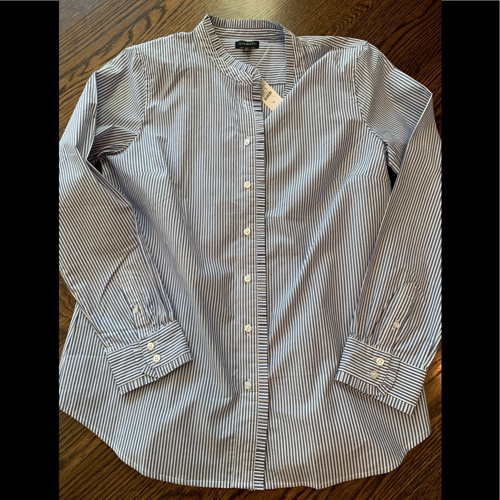⭐️NWT⭐️ Talbots perfect shirt with blue and white pinstripe. Size medium.